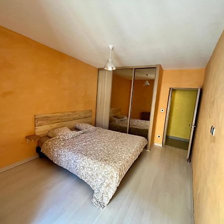 Appartement 2 Chambres - Lits King Size - Wifi - Baignoire Le Puy-en-Velay Buitenkant foto