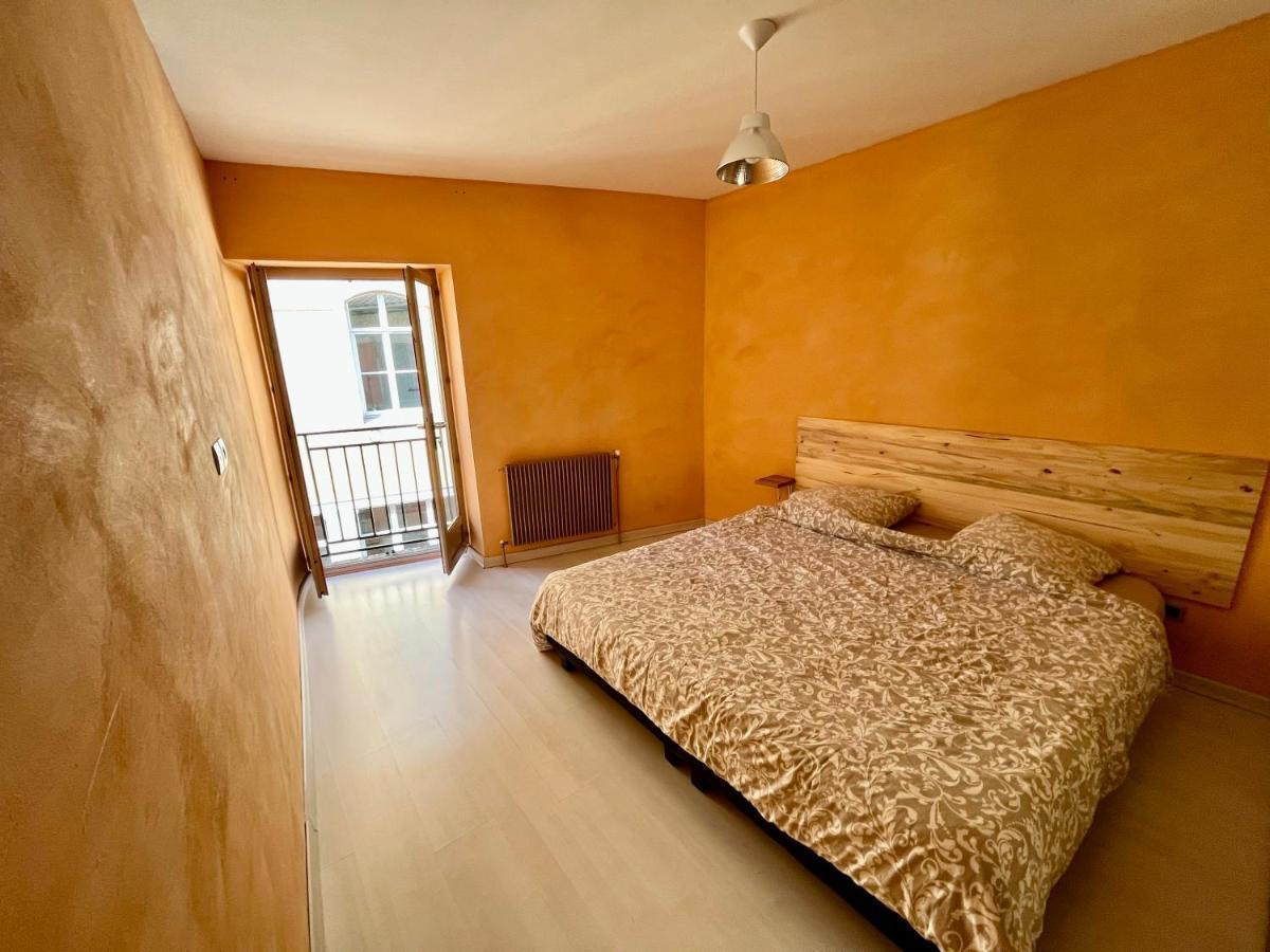 Appartement 2 Chambres - Lits King Size - Wifi - Baignoire Le Puy-en-Velay Buitenkant foto