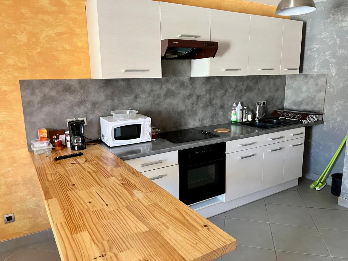 Appartement 2 Chambres - Lits King Size - Wifi - Baignoire Le Puy-en-Velay Buitenkant foto